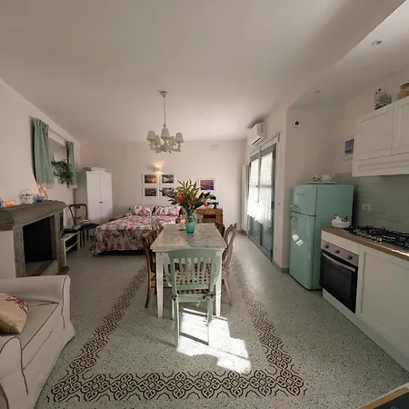 Casa Mita - Accogliente Monolocale Nel Cuore Del Paese Marta