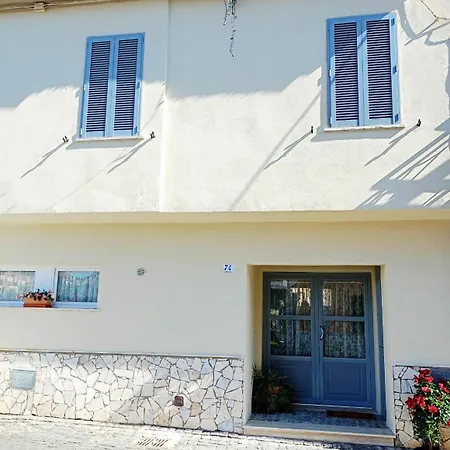Appartamento Casa Mita - Accogliente Monolocale Nel Cuore Del Paese Marta